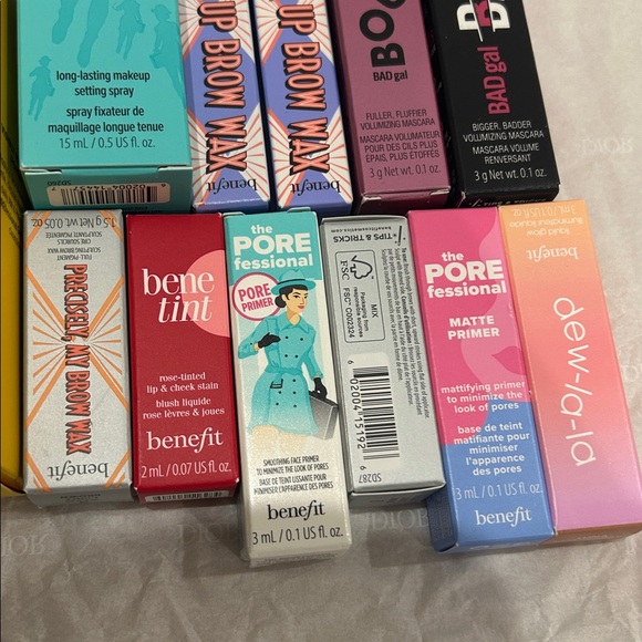 Benefit Cosmetics Colorful Makeup Collection - Picture 4 of 6